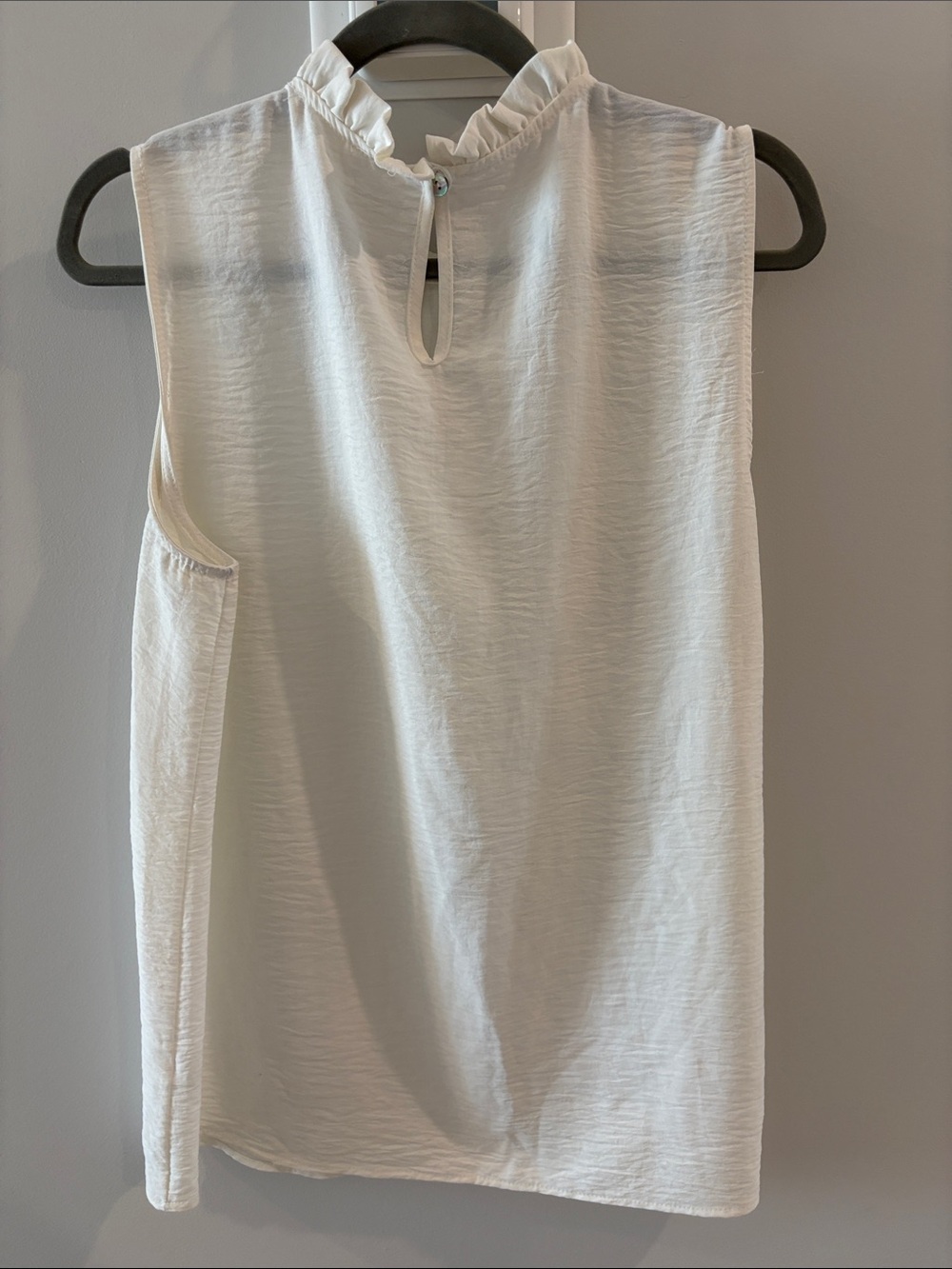 Sleeveless Ruffle-Neck Tank Top in White - Picture 4 of 4